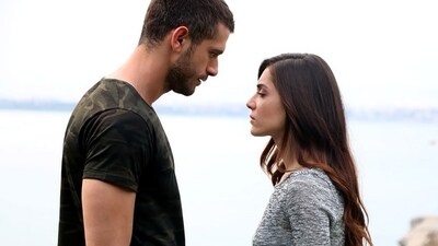 "Bir gecede değişti değil mi her şey?"