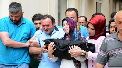 Boğazımız düğüm düğüm... Kahrolduk!