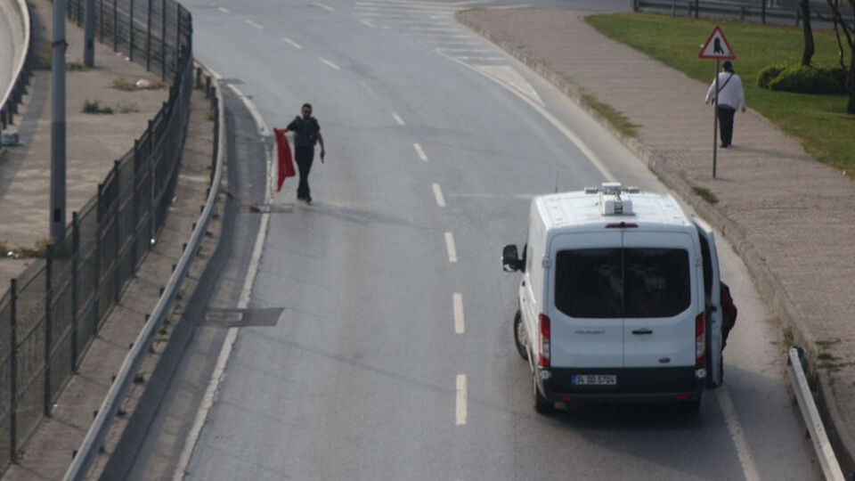 Okmeydanı'nda şüpheli paket!