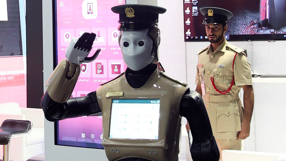 Robot polisler geliyor