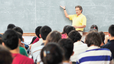 Ünlü fizikçi 37 yıldır geleneği bozmuyor!