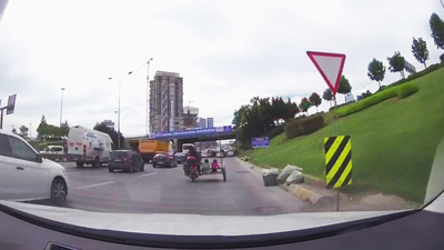 Güpegündüz şoke eden görüntü!