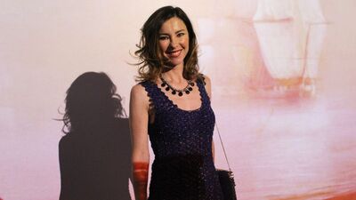 İnci Türkay İngiltere'ye yerleşti