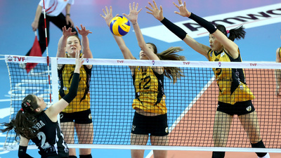 VakıfBank'ta iki ayrılık