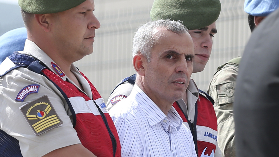 Mahkeme Başkanı kızdı: Koskoca tümgeneralsin neden imzaladın?