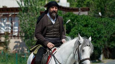 Cevdet'ten Ali Kemal hamlesi!