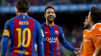 Arda Turan Mercedes'i için 2.5 saat ter döktü!