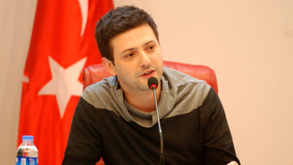 Ünlü oyuncunun eski sevgililerinden korkunç iddialar!