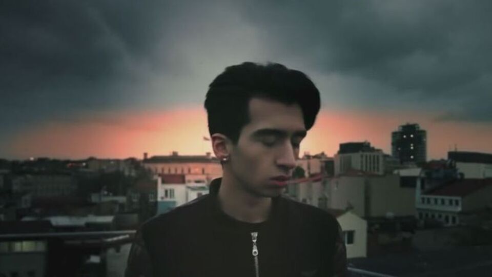 Çağatay Akman'a Youtube darbesi! Klibi siteden kaldırıldı