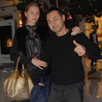 Serdar Ortaç-Chloe çifti 500 bin liraya soğuk çay içti!