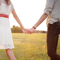 El ele tutuşma şekline göre ilişki analizi