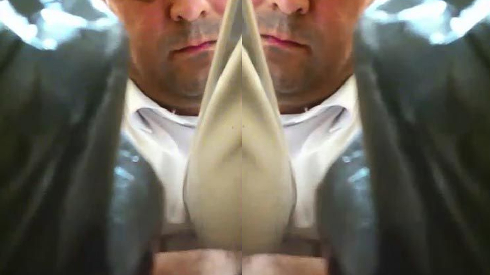 Kadınlar tuvaletine gizli kamera yerleştiriyordu, bir şeyi gözden kaçırdı!