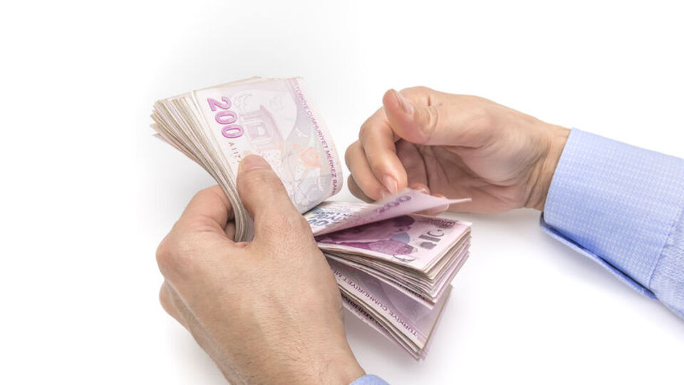 Çöpten 3.5 milyar lira çıktı