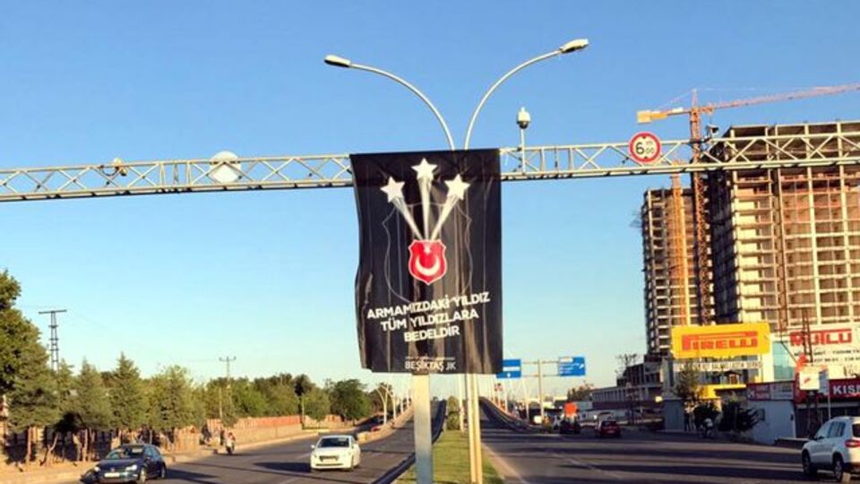 Diyarbakır'da Beşiktaş bayrakları
