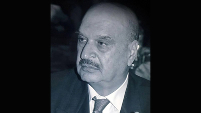 Eski Bakan Ahmet Karaaslan vefat etti