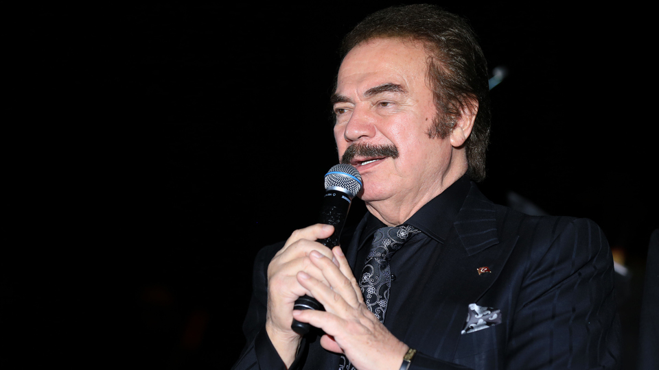 Orhan Gencebay'a büyük şok!