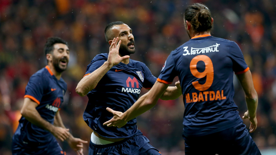 Başakşehir'de flaş ayrılık