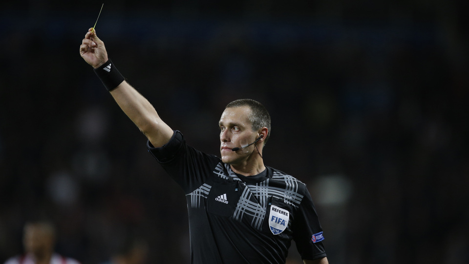 Milli maçın hakemi belli oldu