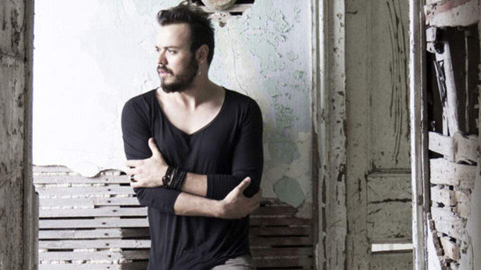 Deha Bilimlier kimdir?