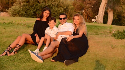 Rafet El Roman eski eşi ve eski sevgilisi ile tatile çıkacak