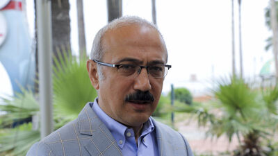 "Yüzde 4'ün üzerinde büyüme bekliyorum"