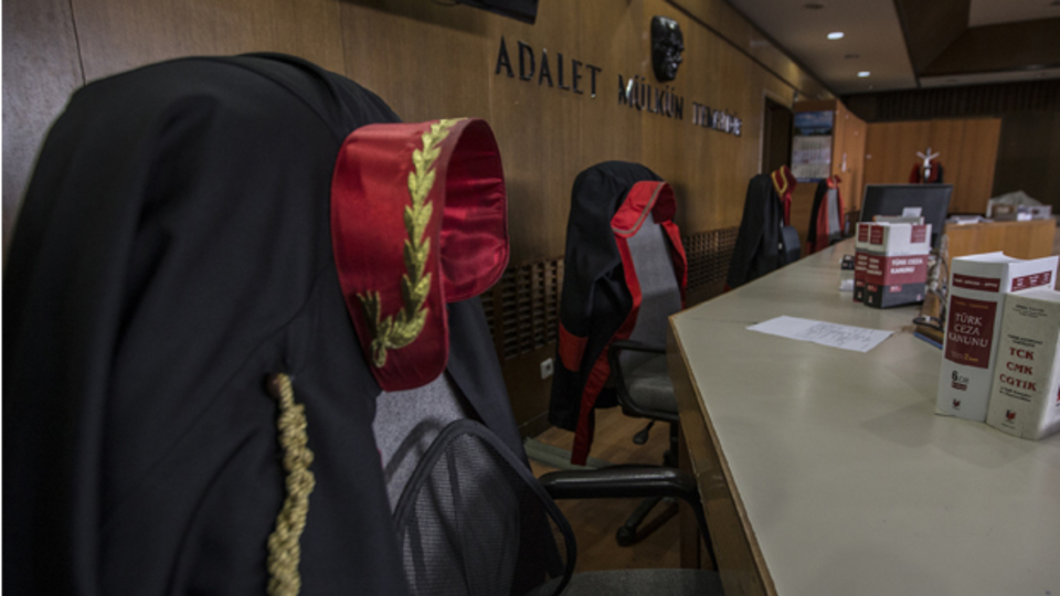 Mütalaayı bile FETÖ abisine sormuşlar!