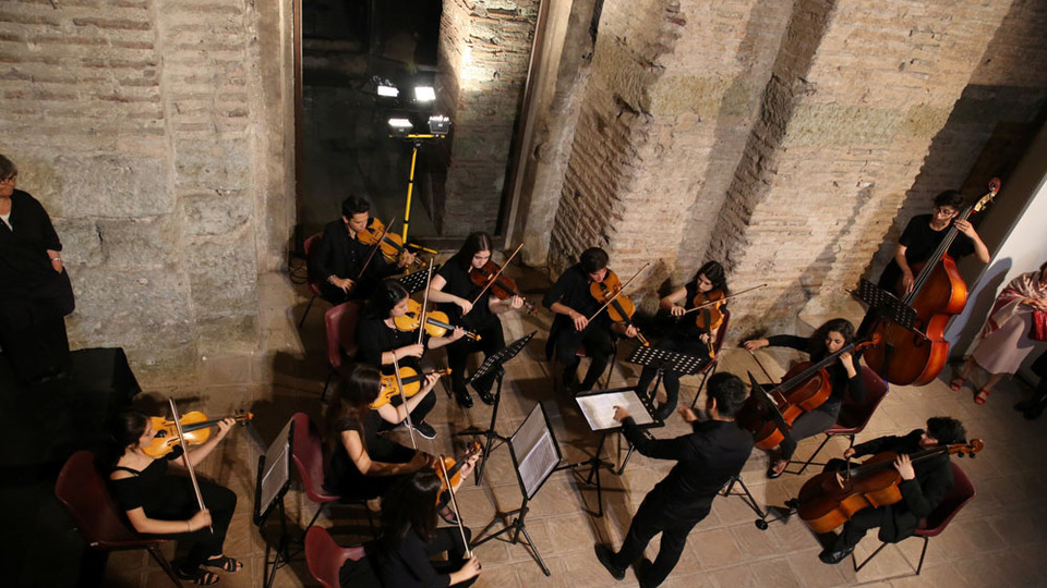 Rus Oda Filarmonisi, Hüseyin Sermet ve Vassilis Varvaresos konseri İstanbul Müzik Festivali'nde