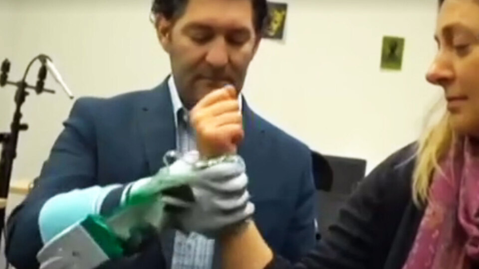 Bu eldiven o hastalığı teşhis edebiliyor!