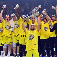 Tarihi şampiyonluk kasayı doldurdu!