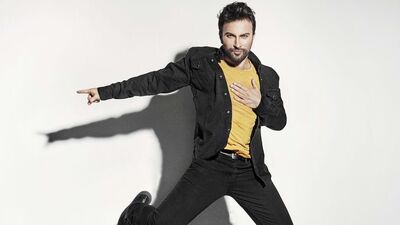 Tarkan 10'u sunar