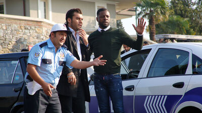 Esin, Paris'e dönecek mi?