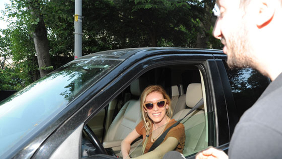 Sinem Kobal'dan röportaj kuralları!