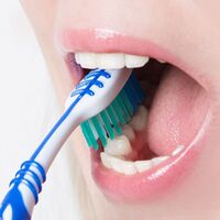 Şekerleme sonrası diş temizliğine dikkat!