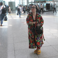 "Açık olan yerim görünmesin"