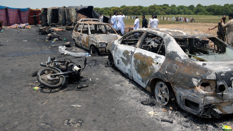 Pakistan'da bilanço ağırlaşıyor! 153 ölü