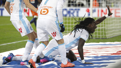 Bafetimbi Gomis geliyor!