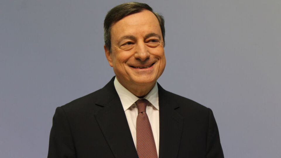 Euro'yu rekor seviyelere taşıdı