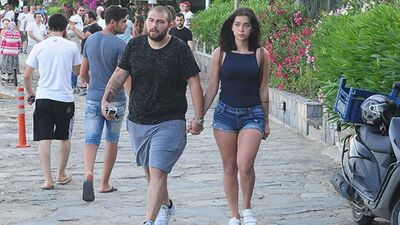 Öykü Çelik sevgilisiyle Türkbükü'nde