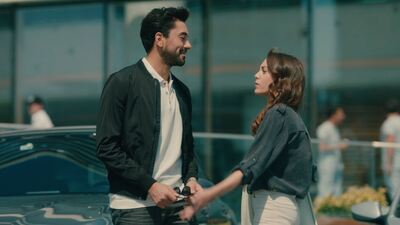 Eğer bir daha gidersen, seni böyle sımsıkı tutacağım ve bırakmayacağım!