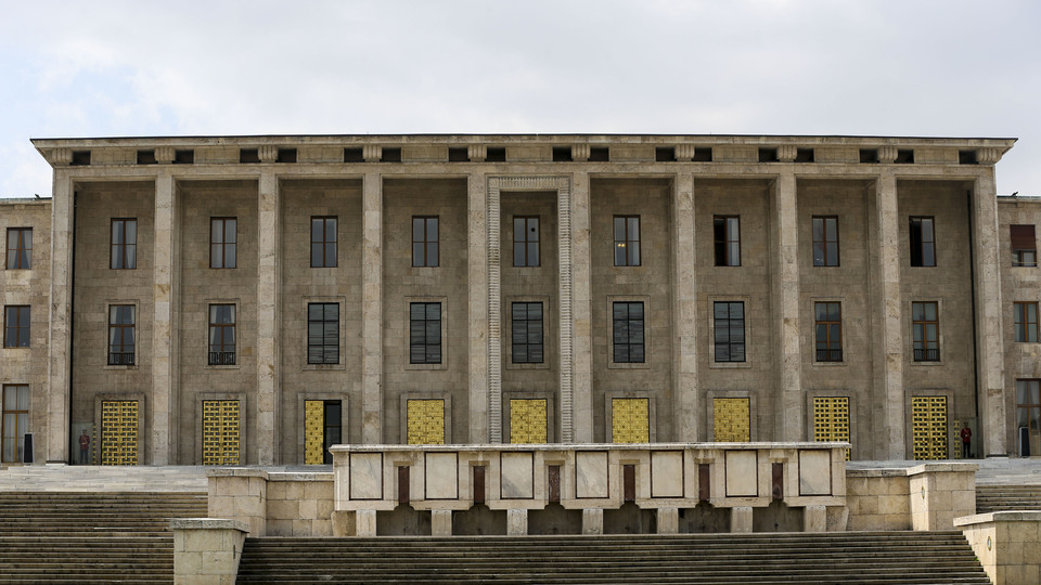 Yeni Meclis için yer aranıyor!