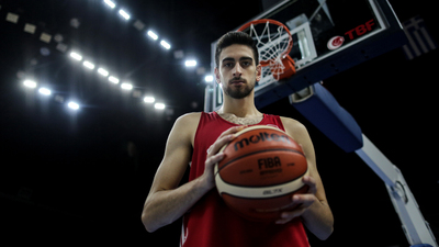 NBA'de bir Türk daha!