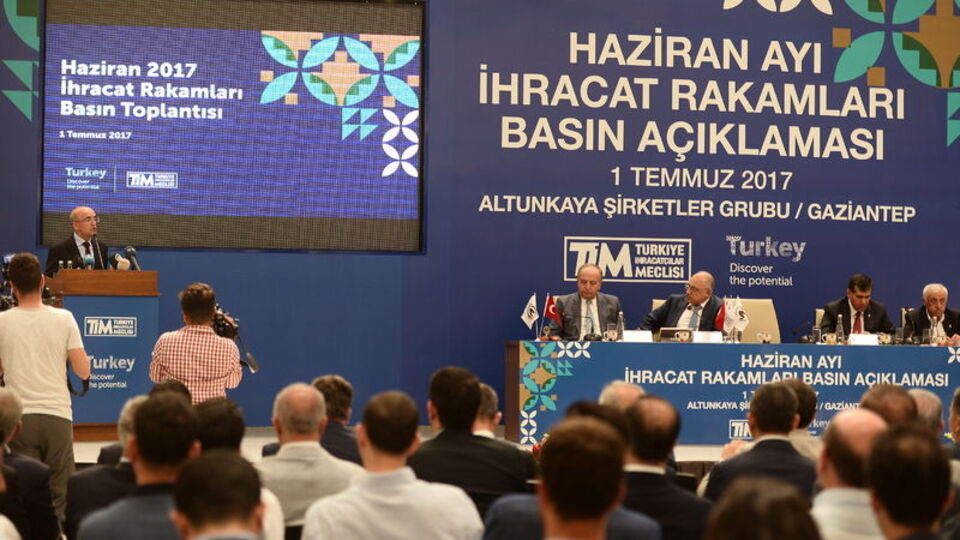 İlk yarıda ihracat 76 milyar dolar