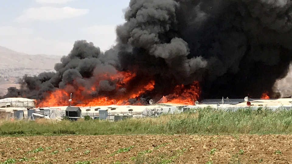 Lübnan'da Suriyeli mültecilerin kampında yangın: 4 ölü