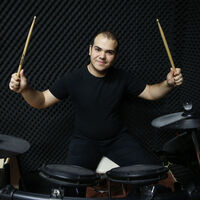 Otizmli genç 15 müzik aleti çalıyor!