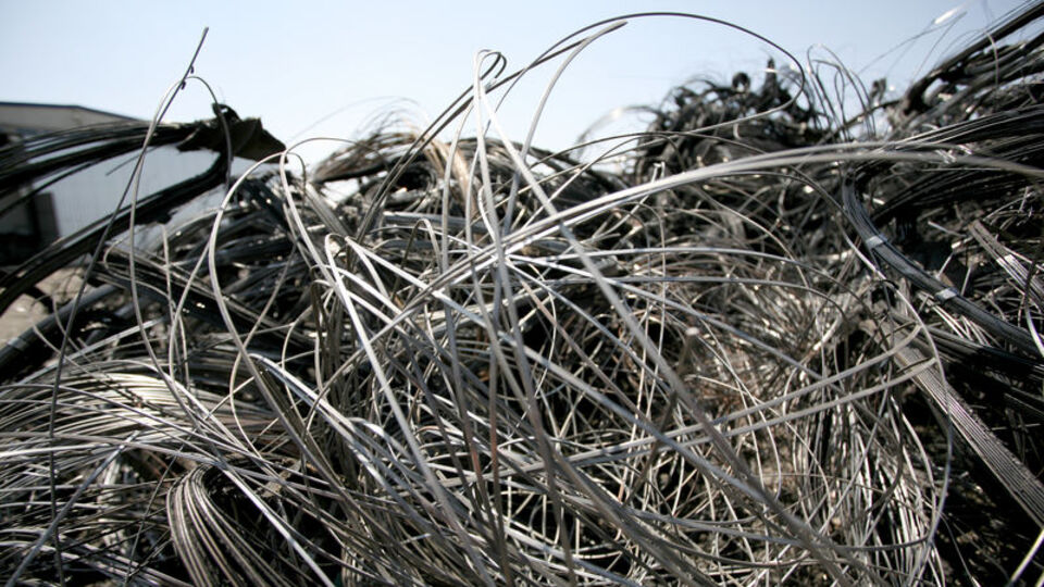 Gümrük vergisi yüzde 5'e düşürüldü