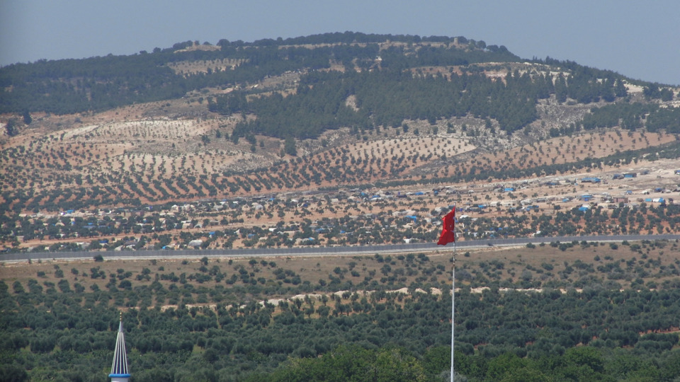 TSK, Afrin'deki PYD mevzilerini vurdu
