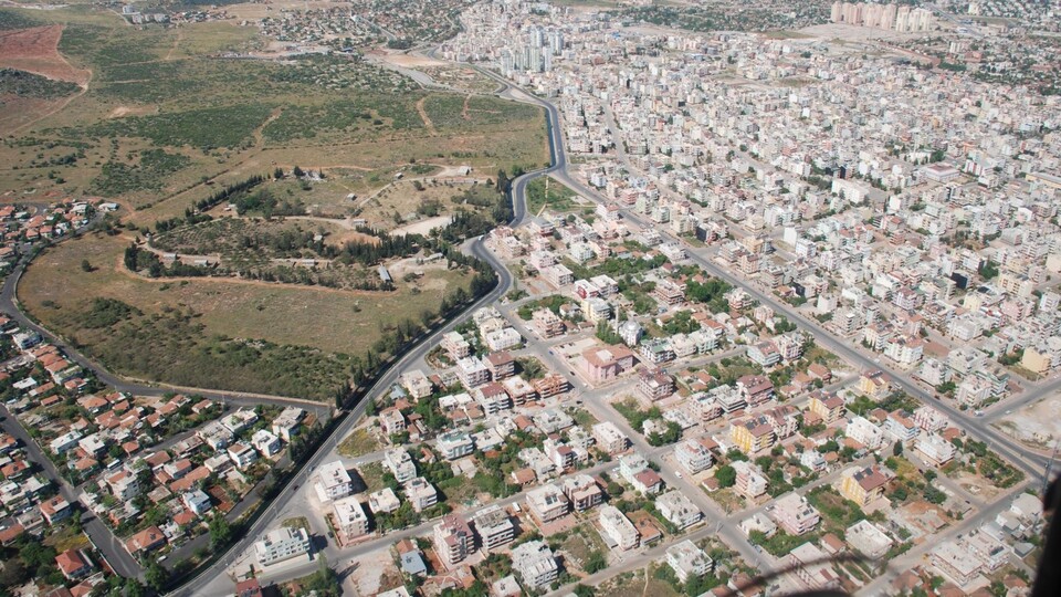 Yabancılar askeri alanların yanından arsa alabilecek