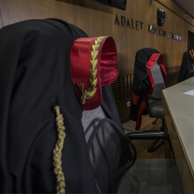 HSK'dan yeni kararname! 780 hakim ve savcının görev yeri değişti
