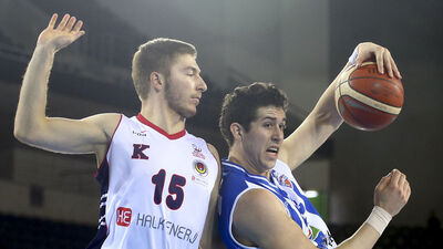 Angelo Caloiaro, Banvit'te