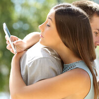 Aldatan eşe aplikasyon çok